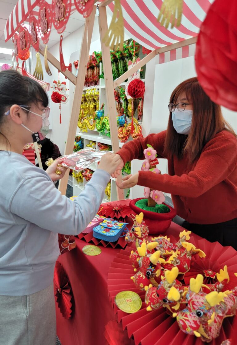 “龍年行好運” 賀年年宵市場